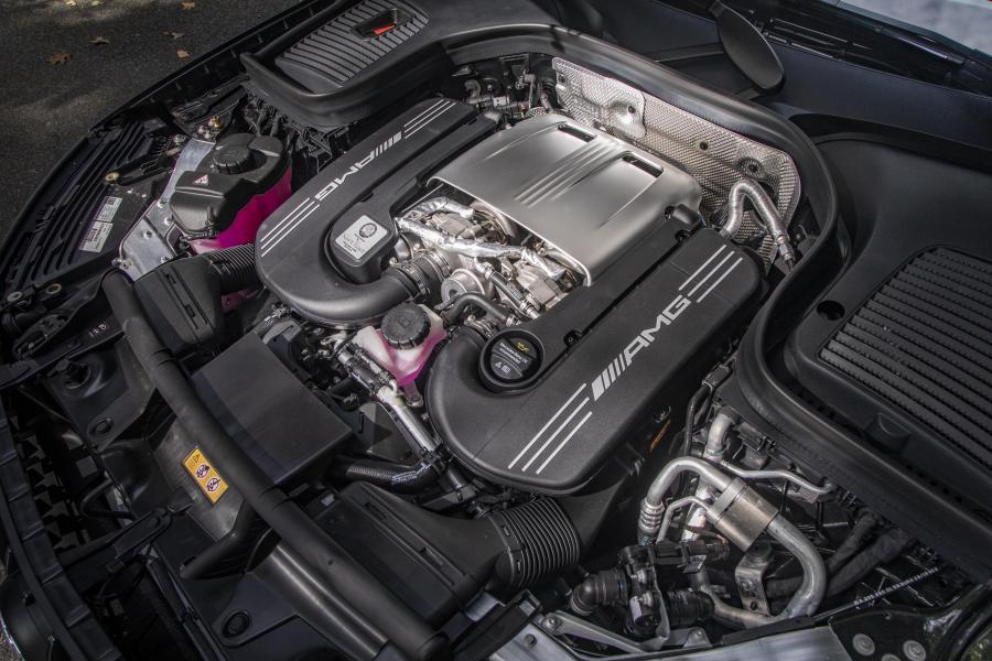 Моторный отсек Mercedes-AMG GLC63 4Matic+ (X253) 2019 года  (NA) (фото 81 из 81)